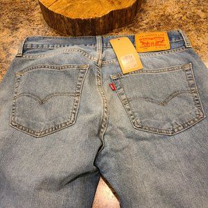Mens Levis NWT 559 Relaxed Straight Size 31x32